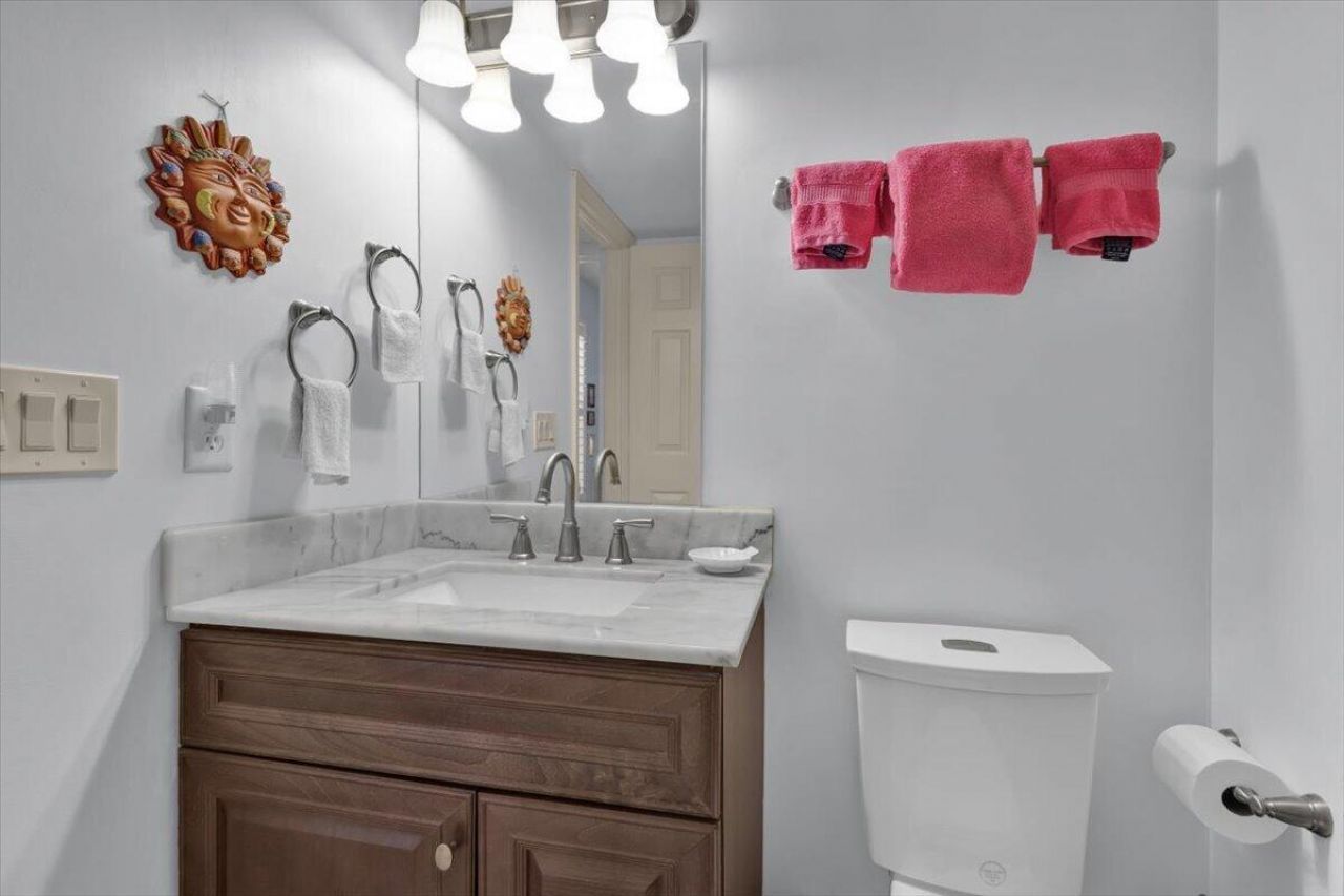 6050 SE Martinique Drive, Unit 102, Stuart, FL 34997 Photo