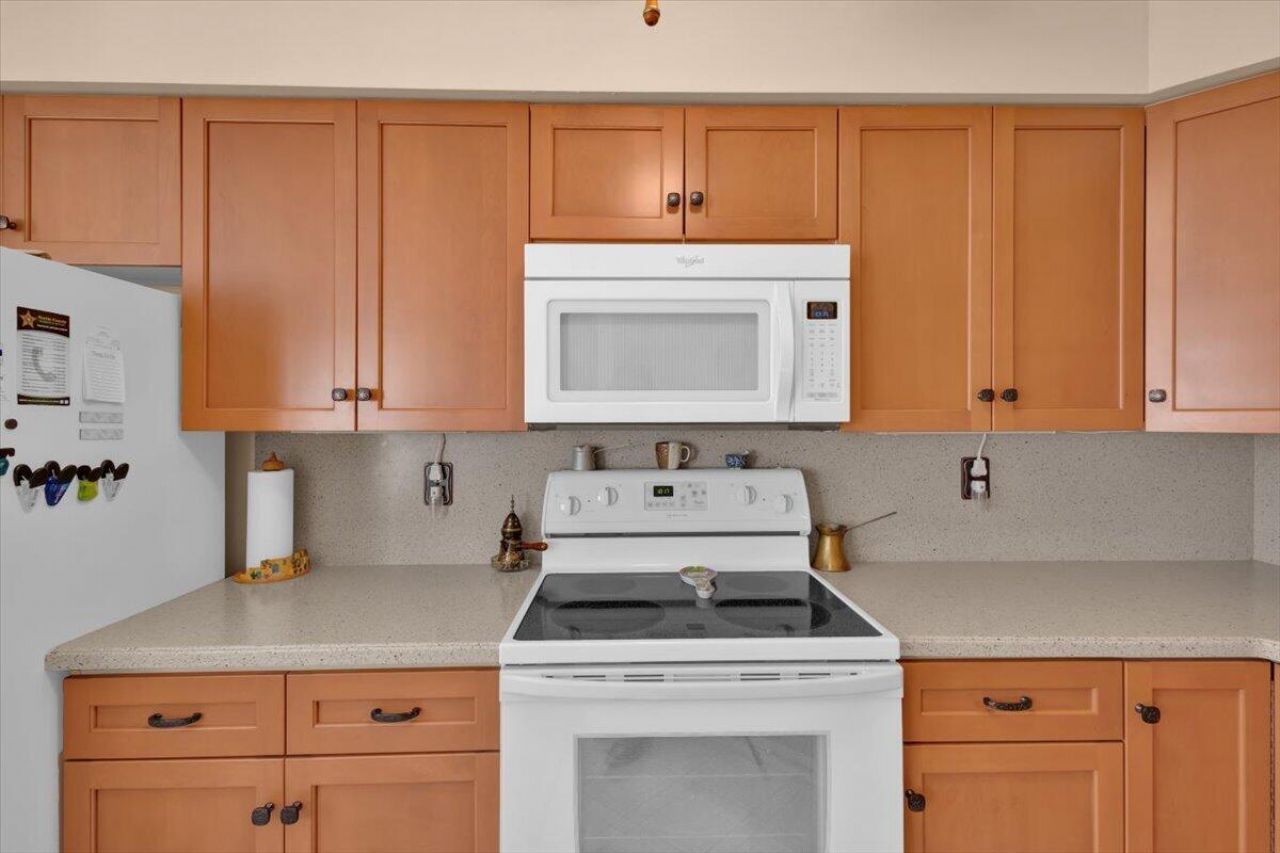 6050 SE Martinique Drive, Unit 102, Stuart, FL 34997 Photo