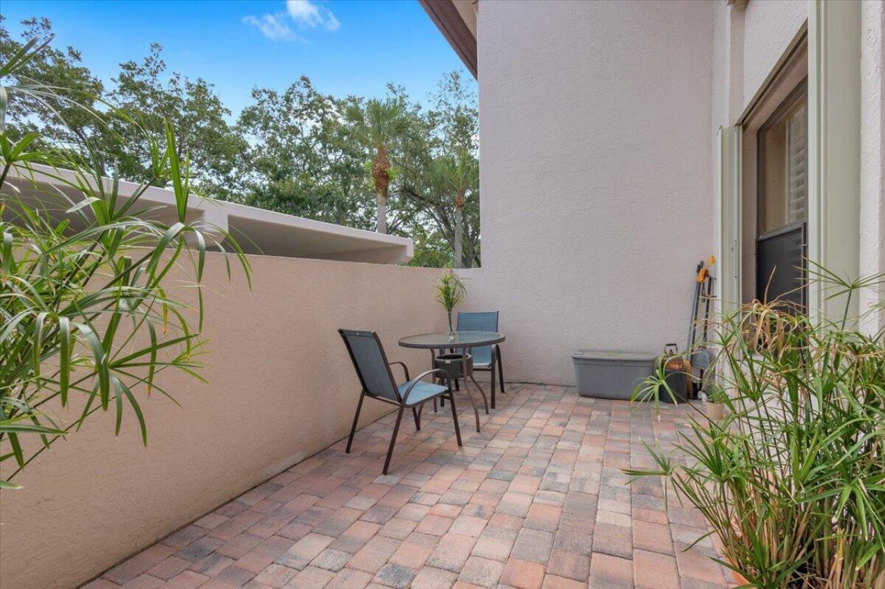 6050 SE Martinique Drive, Unit 102, Stuart, FL 34997 Photo
