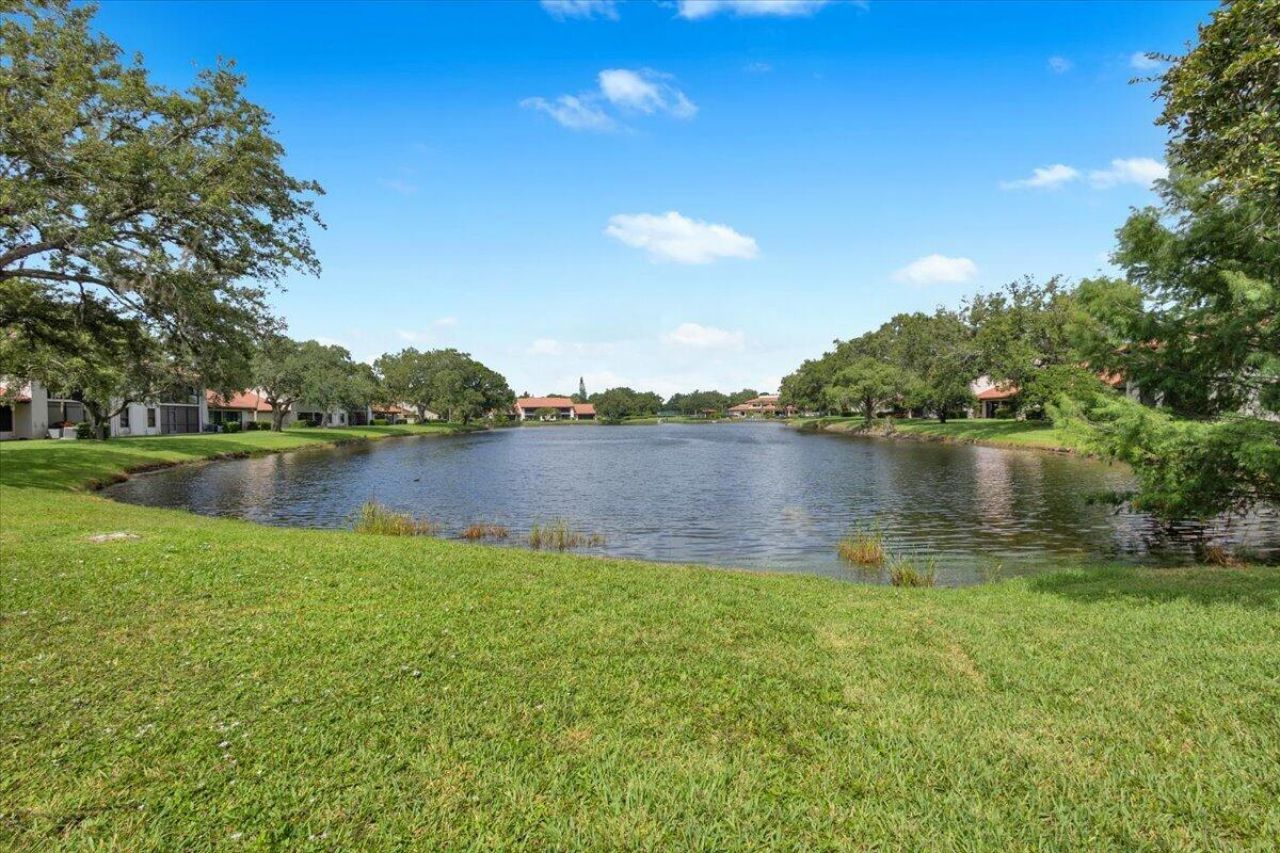 6050 SE Martinique Drive, Unit 102, Stuart, FL 34997 Photo