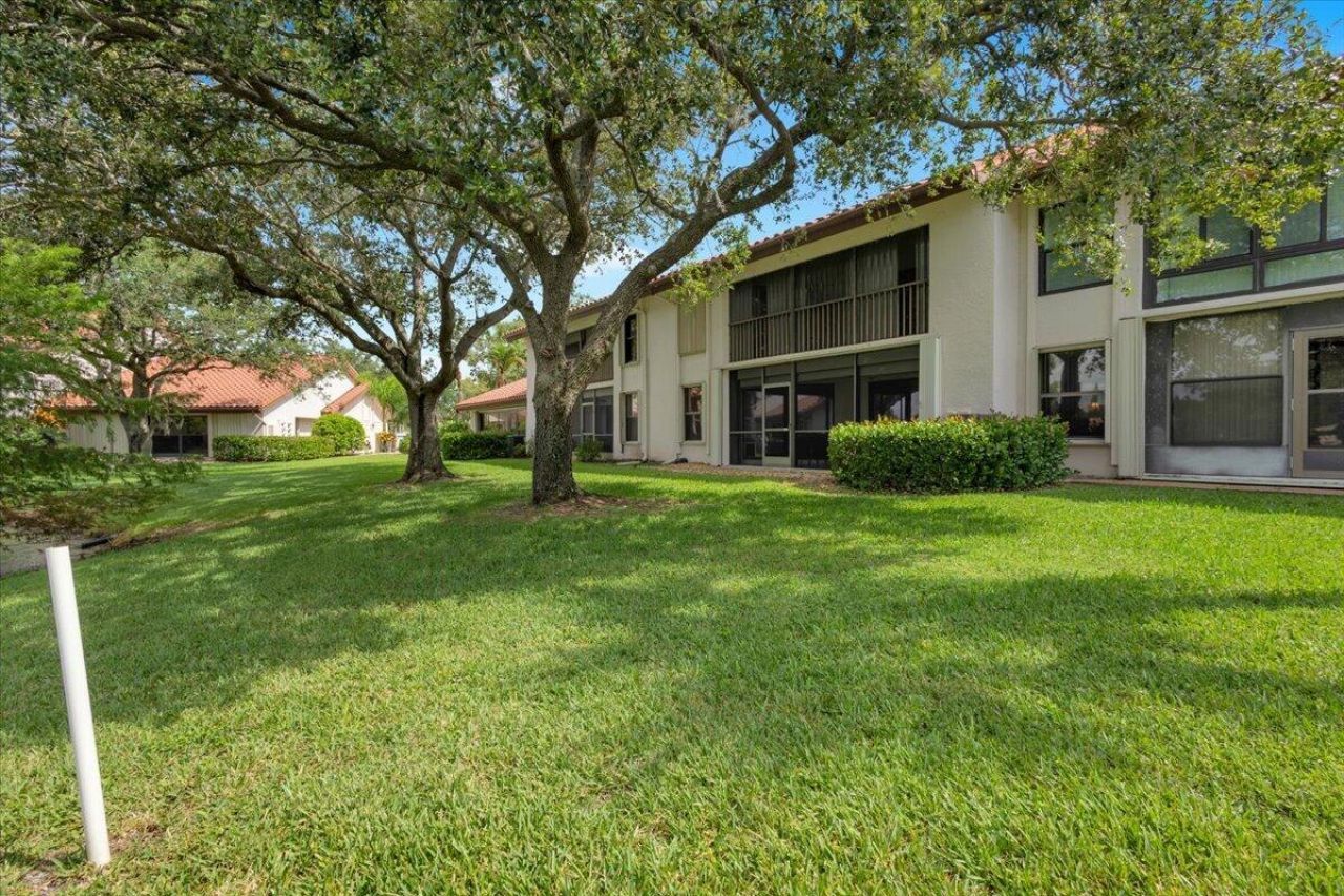 6050 SE Martinique Drive, Unit 102, Stuart, FL 34997 Photo