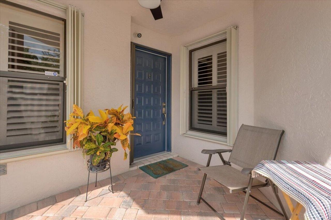 6050 SE Martinique Drive, Unit 102, Stuart, FL 34997 Photo