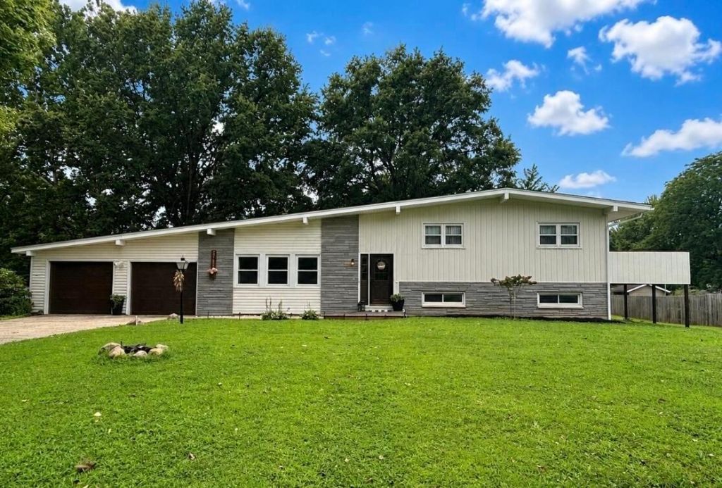2185 Sunnyhill Drive Ne, Lancaster, OH 43130 Main Photo