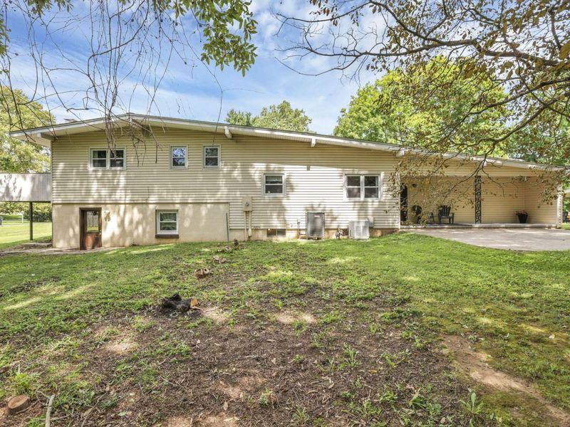 2185 Sunnyhill Drive NE, Lancaster, OH 43130 Photo 12