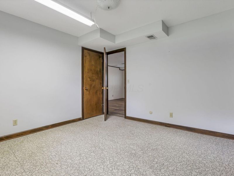 2185 Sunnyhill Drive NE, Lancaster, OH 43130 Photo 46