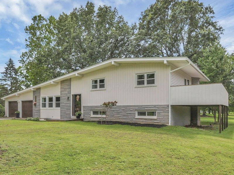 2185 Sunnyhill Drive NE, Lancaster, OH 43130 Photo 5