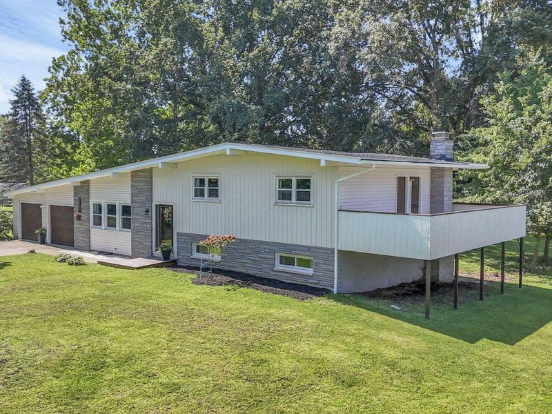 2185 Sunnyhill Drive NE, Lancaster, OH 43130 Photo 6