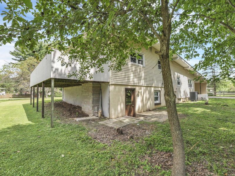 2185 Sunnyhill Drive NE, Lancaster, OH 43130 Photo 9