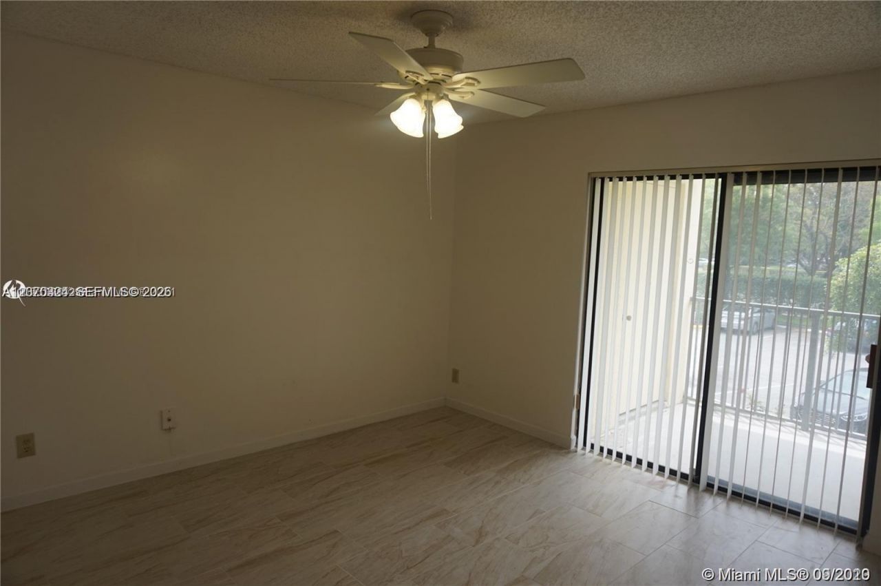 630 S Park Rd, Unit 27-3, Hollywood, FL 33021 Photo
