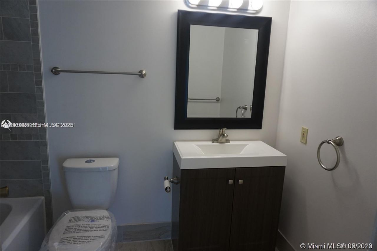 630 S Park Rd, Unit 27-3, Hollywood, FL 33021 Photo