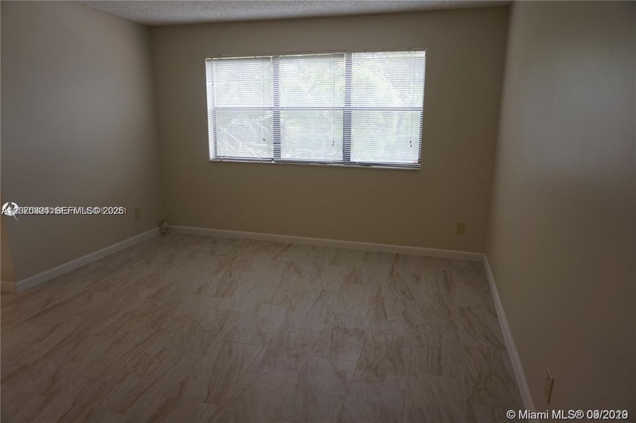 630 S Park Rd, Unit 27-3, Hollywood, FL 33021 Photo