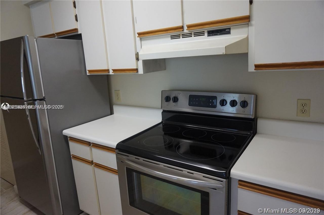 630 S Park Rd, Unit 27-3, Hollywood, FL 33021 Photo