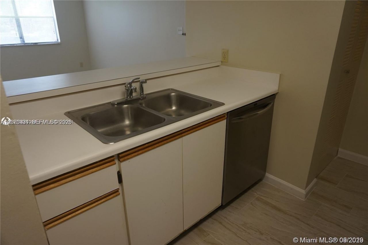 630 S Park Rd, Unit 27-3, Hollywood, FL 33021 Photo