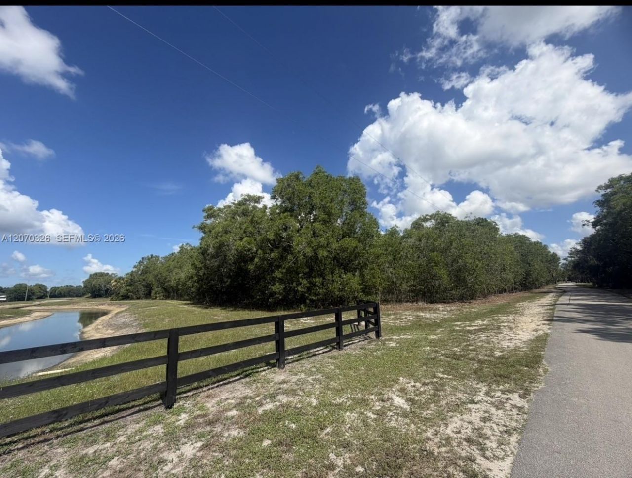 19556 Black Falcon Rd, Loxahatchee, FL 33470 Photo