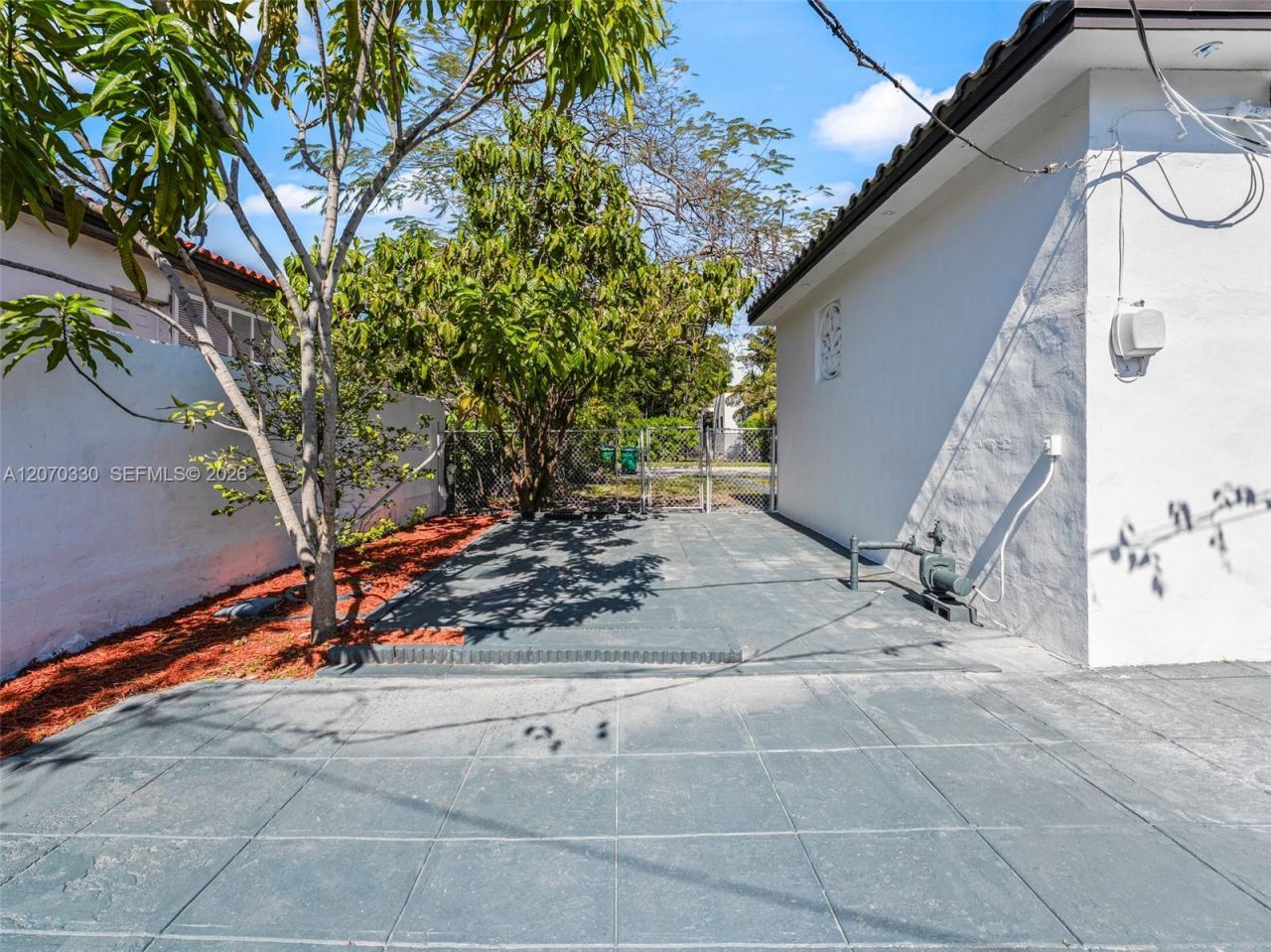 2500 SW 23rd Ter , Miami, FL 33145 Photo
