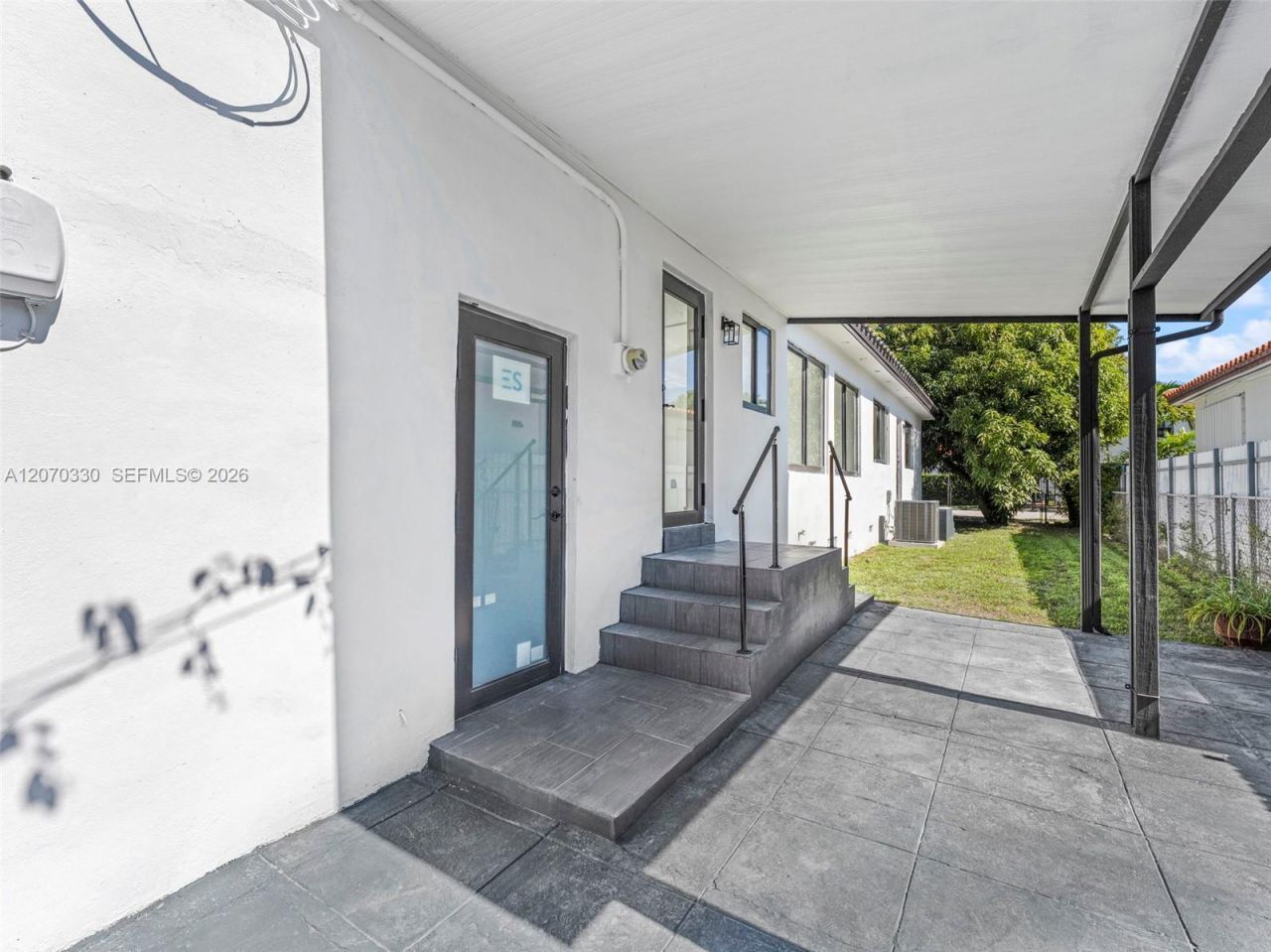 2500 SW 23rd Ter , Miami, FL 33145 Photo
