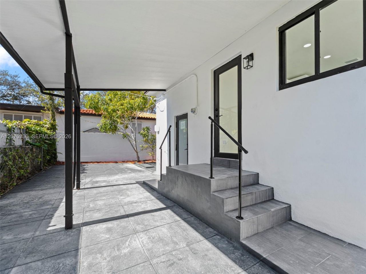 2500 SW 23rd Ter , Miami, FL 33145 Photo