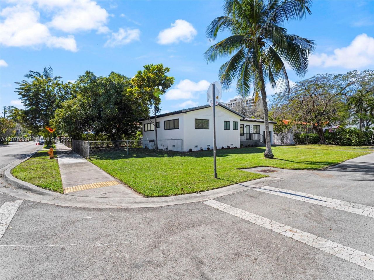 2500 SW 23rd Ter , Miami, FL 33145 Photo