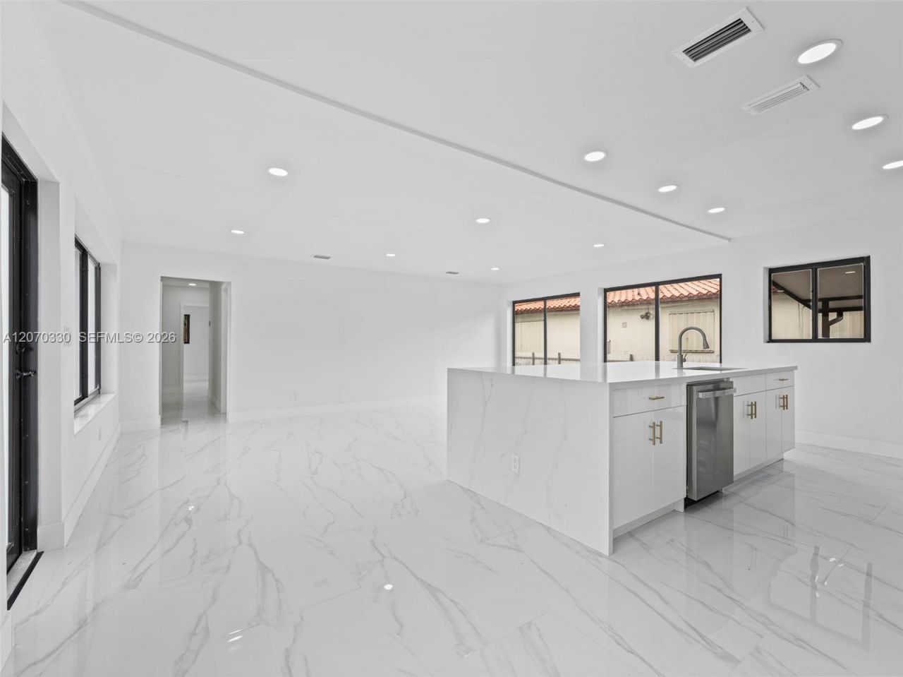 2500 SW 23rd Ter , Miami, FL 33145 Photo