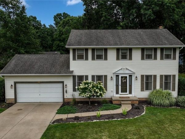 829 Dan Avenue , Canal Fulton, OH 44614
