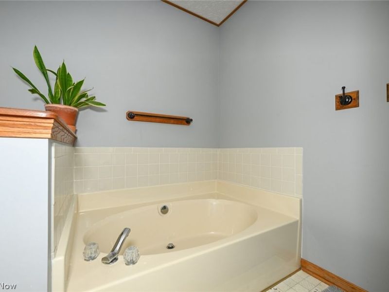 829 Dan Avenue, Canal Fulton, OH 44614 Photo 32