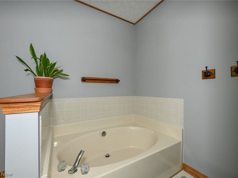 829 Dan Avenue, Canal Fulton, OH 44614 Photo 32