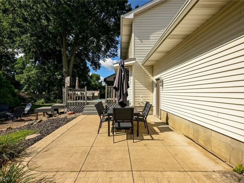 829 Dan Avenue, Canal Fulton, OH 44614 Photo 9