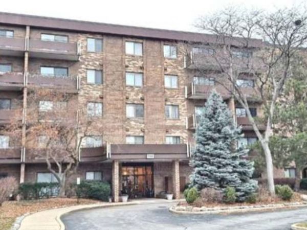 700 Wellington Avenue , Unit 413, Elk Grove Village, IL 60007