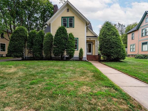 453 Summit Street, Eau Claire, WI 54701