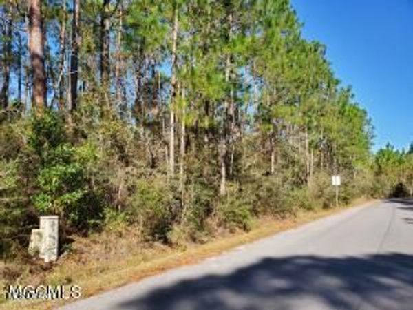 000 Greenwood Drive, Pass Christian, MS 39571
