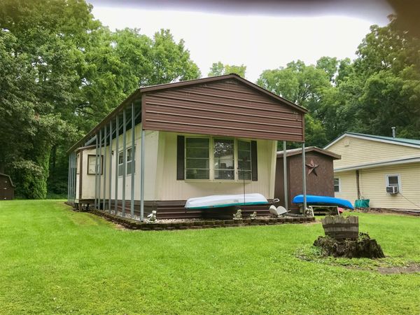 66521 Winding River Road, Constantine, MI 49042
