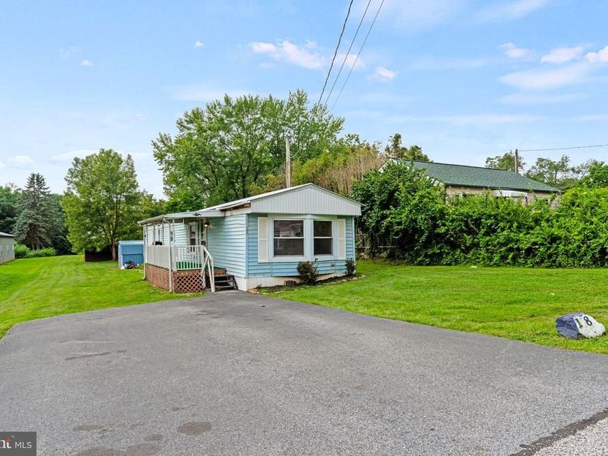 108 Marbeth Ave, Carlisle, PA 17013 Main Photo