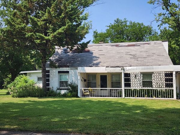 1692 Farwell Avenue , Des Plaines, IL 60018
