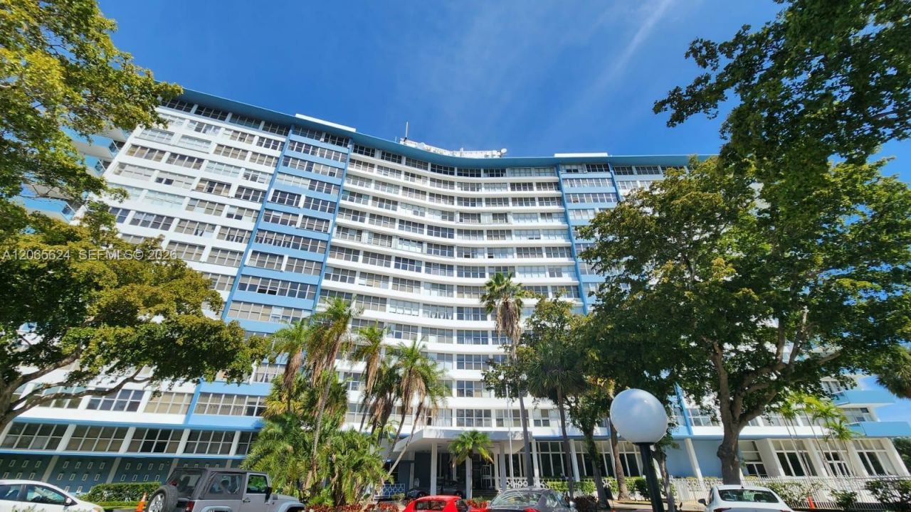 7441 Wayne Ave , Unit 3D, Miami Beach, FL 33141 Photo