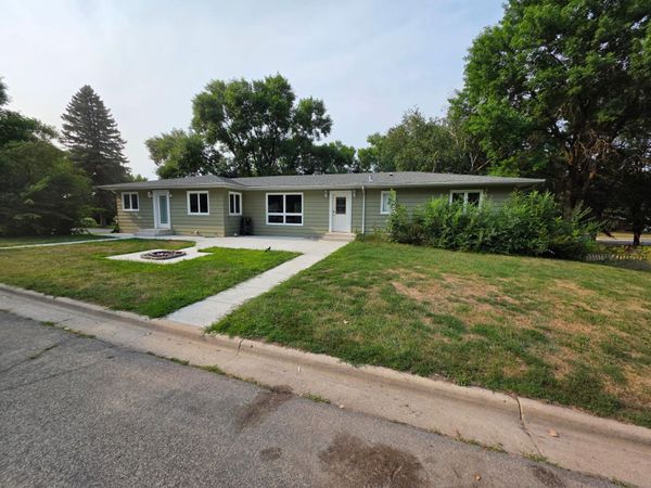401 1st Avenue SE, Pelican Rapids, MN 56572