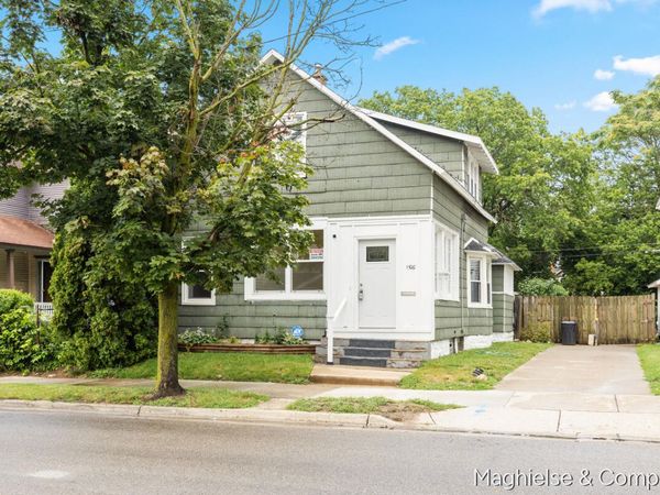 1106 Alpine Avenue NW, Grand Rapids, MI 49504