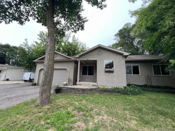 6367 Stephen, Green Oak Township, Mi 48116