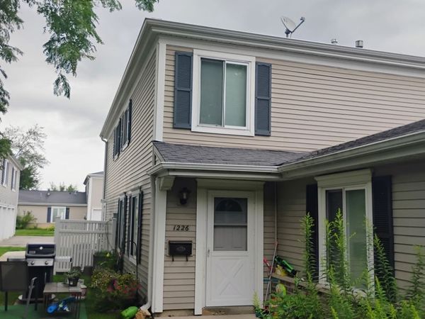 1226 COVE Drive, Prospect Heights, IL 60070