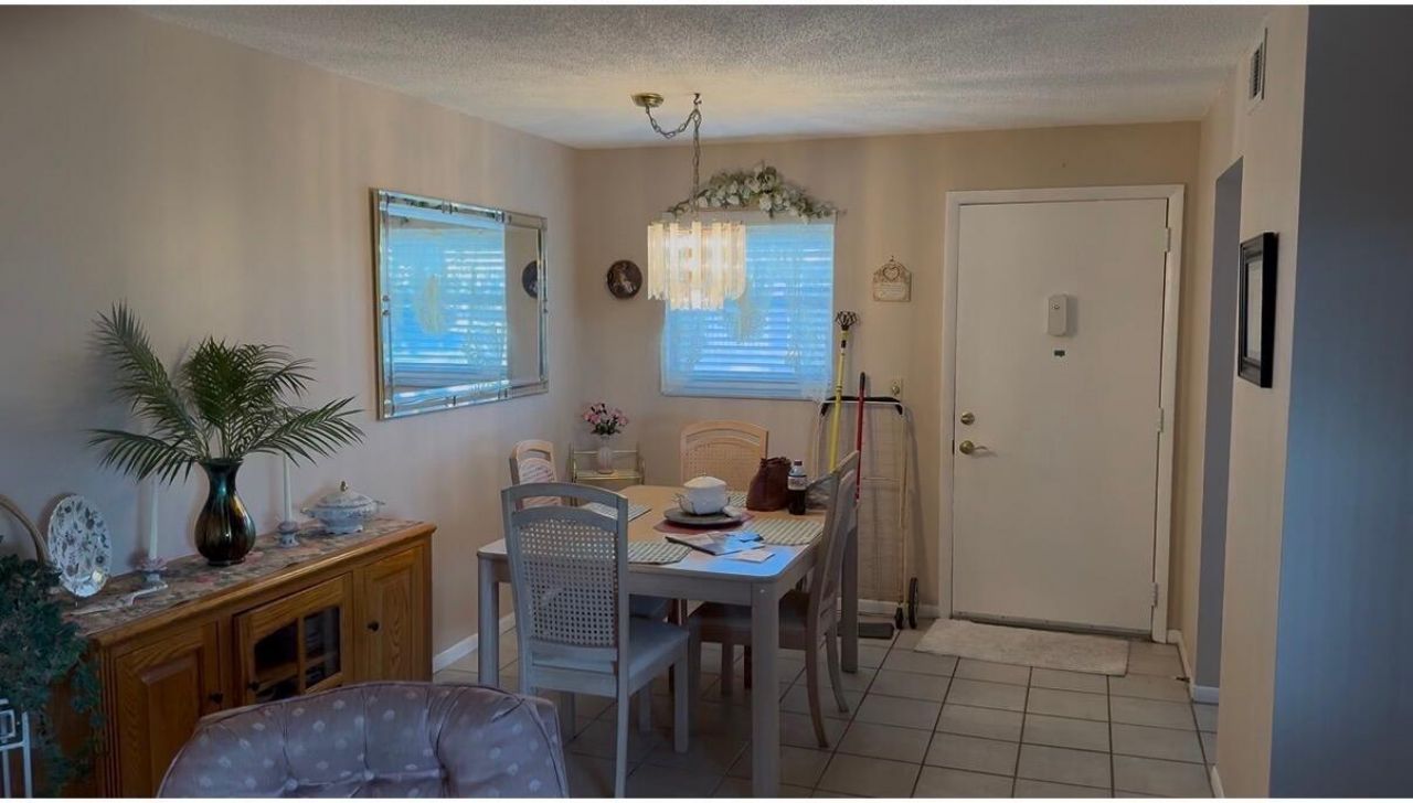 725 Lori Drive, Unit 313, Palm Springs, FL 33461 Photo