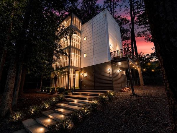 5724 Kayron Drive , Atlanta, GA 30328