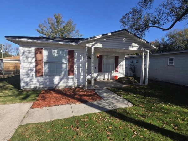 1655 UNION Street W, Jacksonville, FL 32209