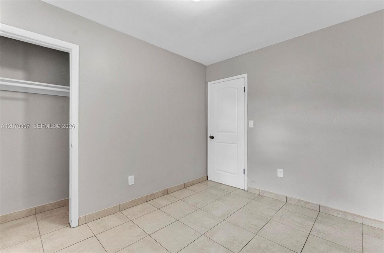 551 NW 30th Ter, Fort Lauderdale, FL 33311 Photo