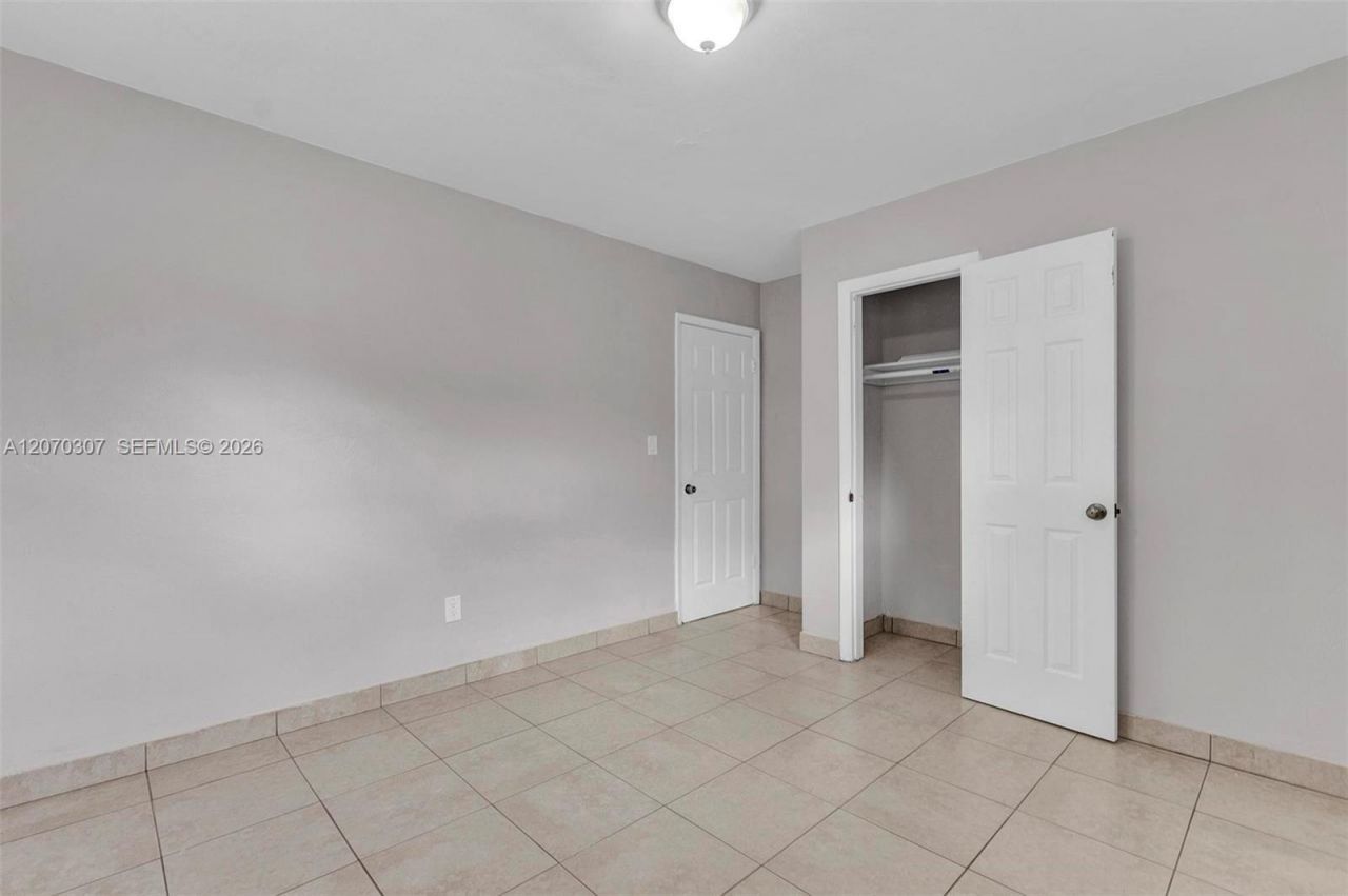 551 NW 30th Ter, Fort Lauderdale, FL 33311 Photo