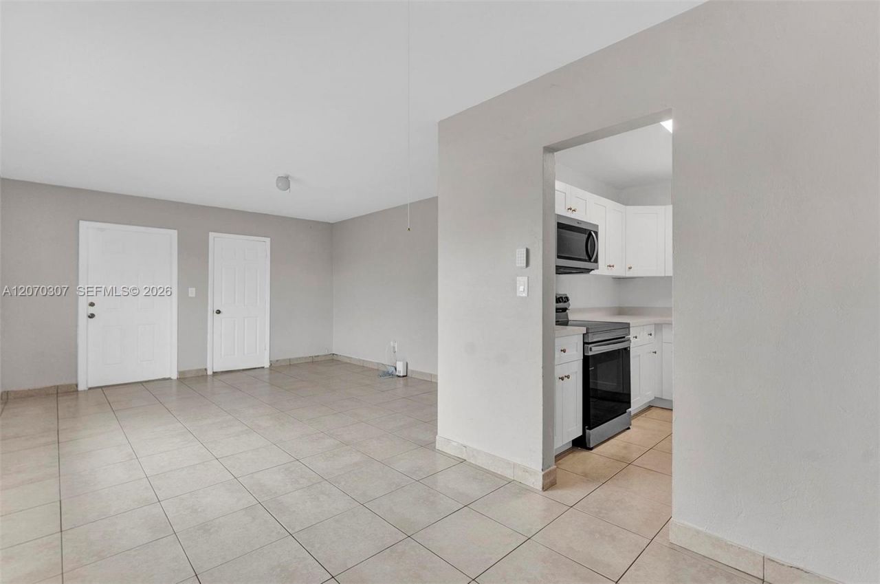 551 NW 30th Ter, Fort Lauderdale, FL 33311 Photo