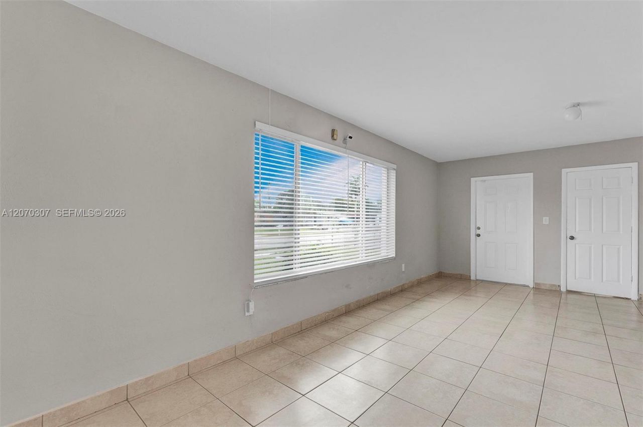 551 NW 30th Ter, Fort Lauderdale, FL 33311 Photo