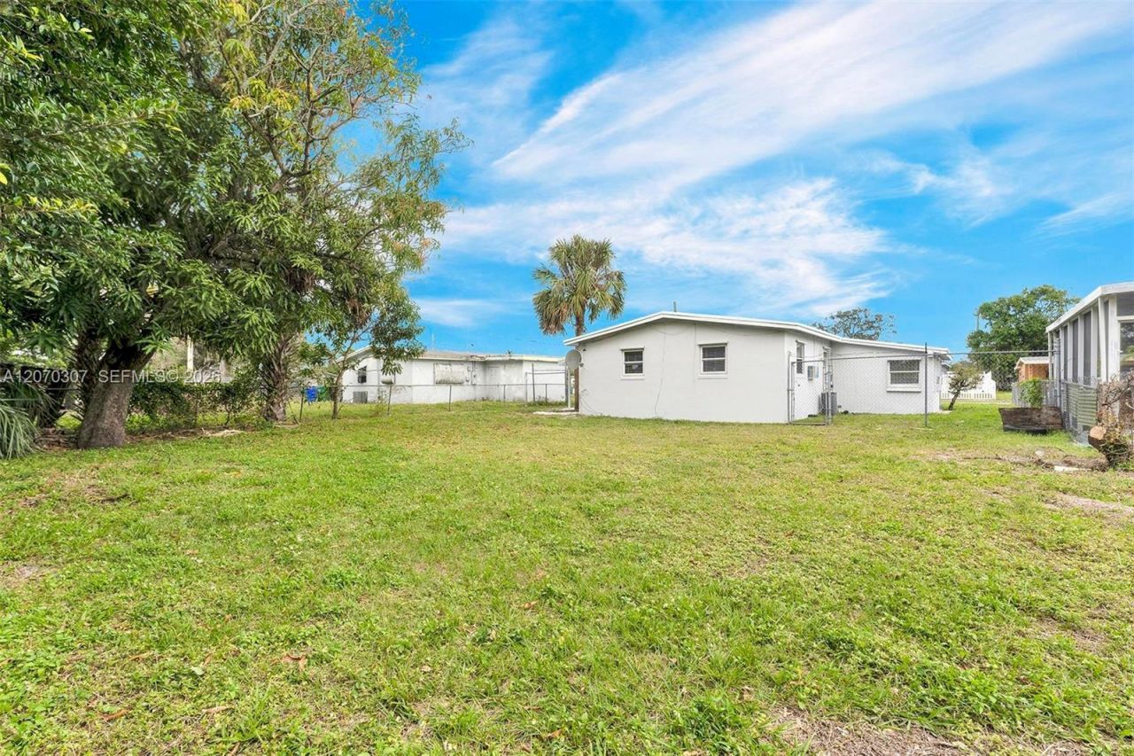 551 NW 30th Ter, Fort Lauderdale, FL 33311 Photo