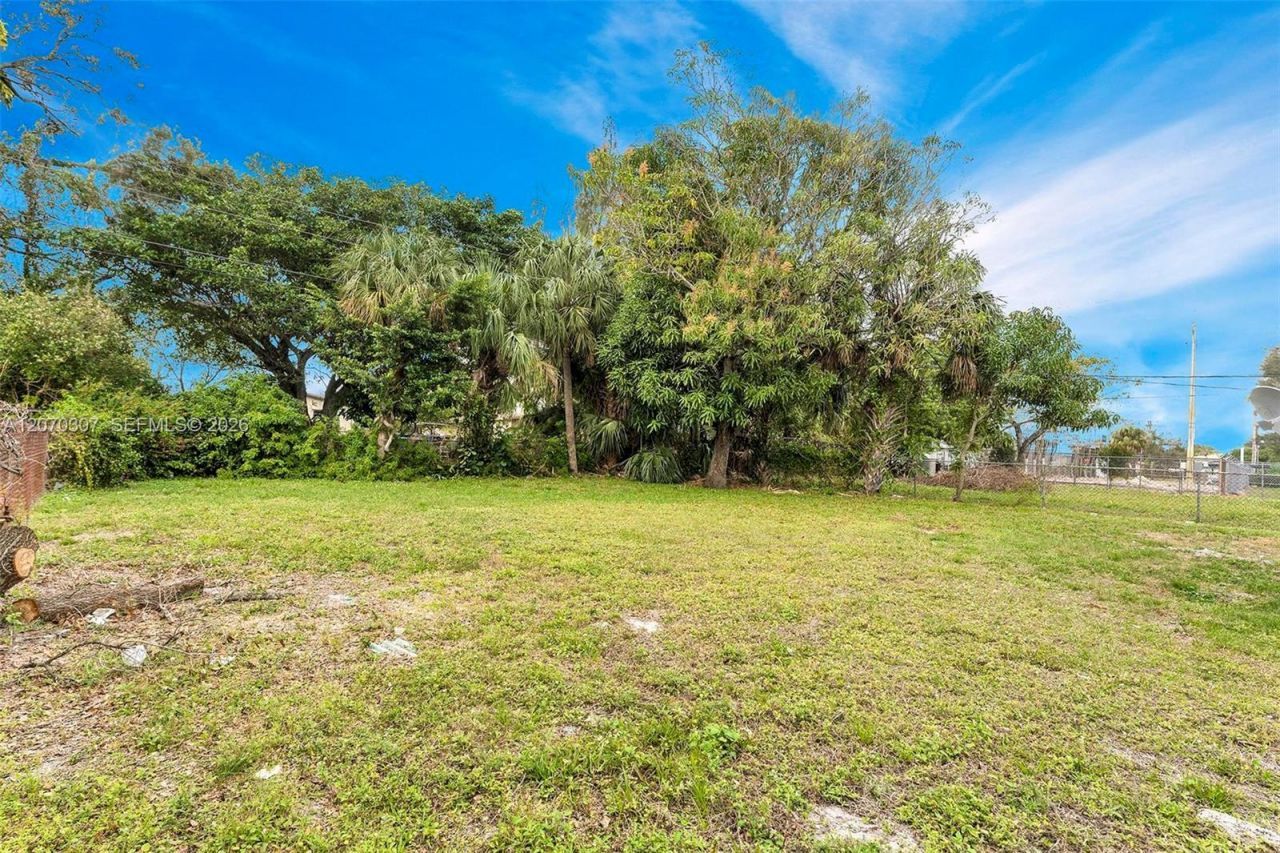 551 NW 30th Ter, Fort Lauderdale, FL 33311 Photo