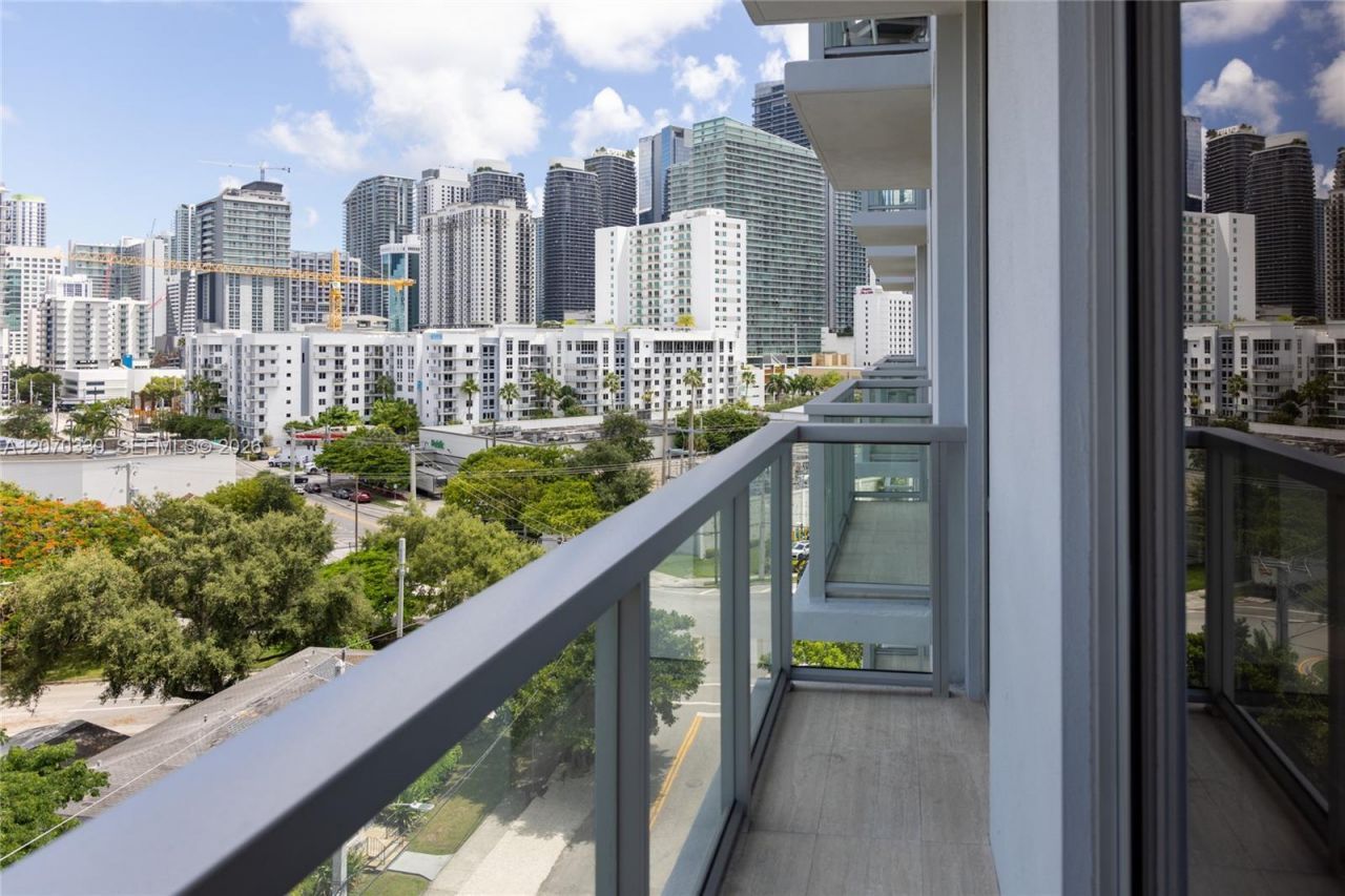 1611 SW 2 Ave, Unit 709, Miami, FL 33129 Photo