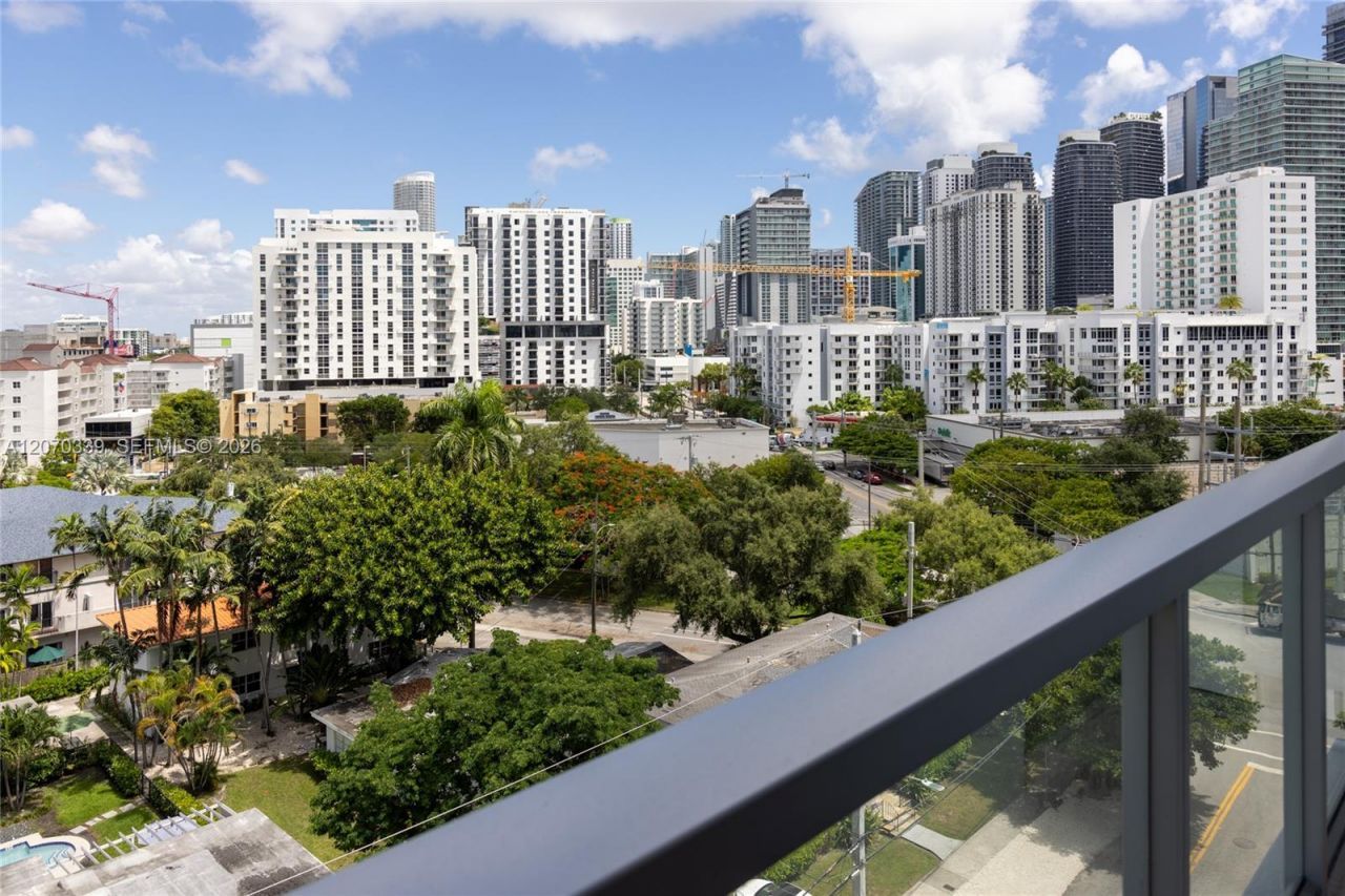 1611 SW 2 Ave, Unit 709, Miami, FL 33129 Photo