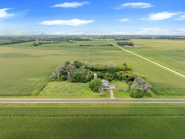 57414 205th Street, Austin, MN 55912